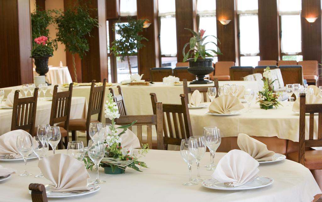 Hotel Txartel Lasarte Oria Bagian luar foto
