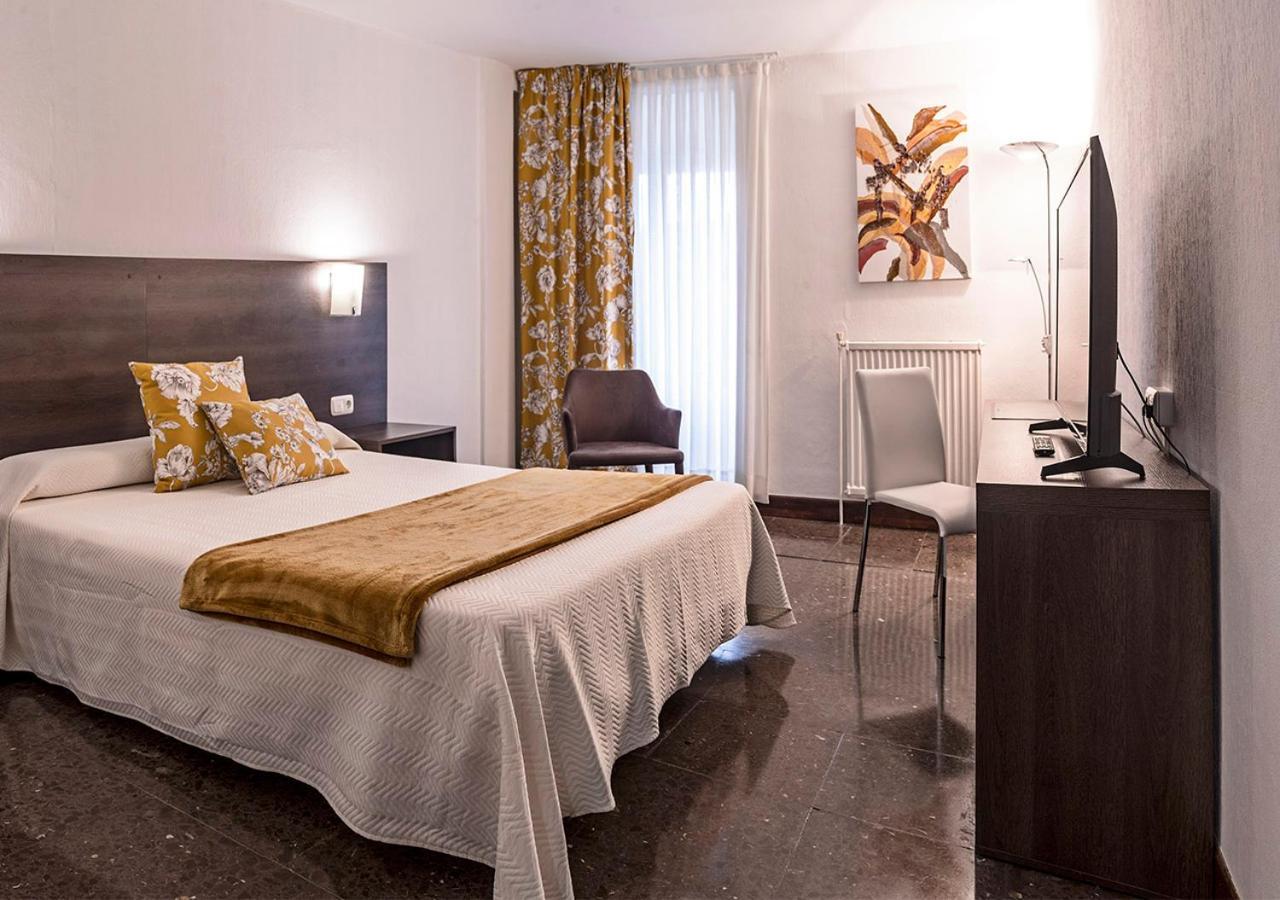 Hotel Txartel Lasarte Oria Bagian luar foto