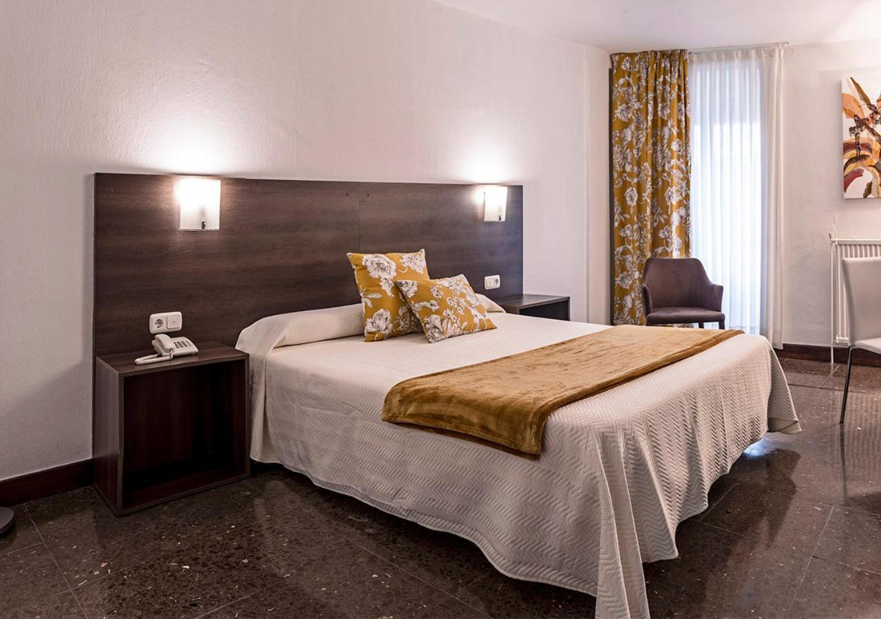 Hotel Txartel Lasarte Oria Bagian luar foto
