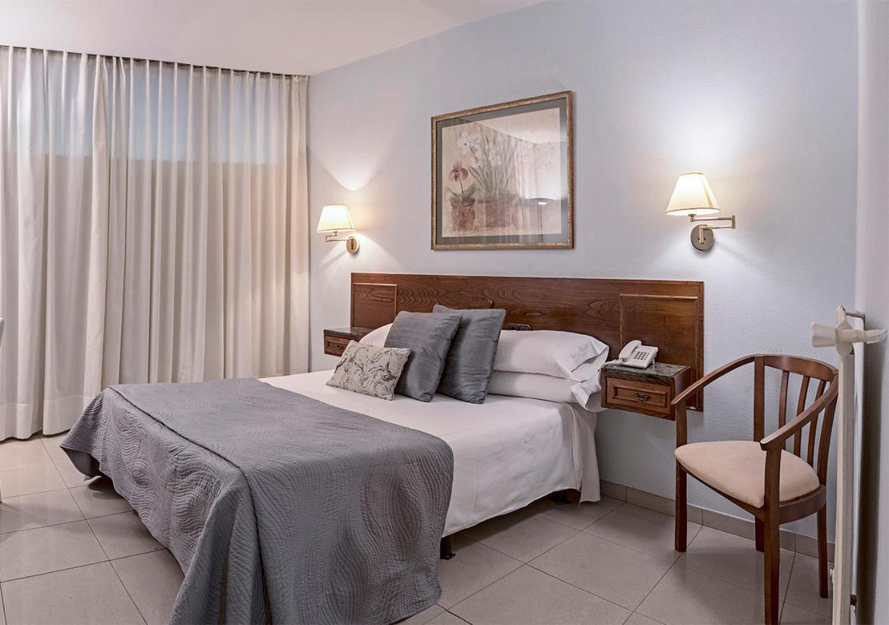 Hotel Txartel Lasarte Oria Bagian luar foto