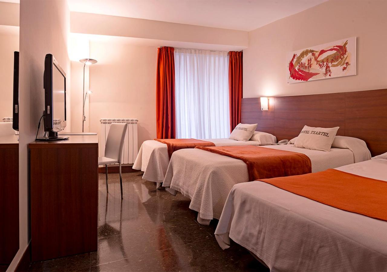Hotel Txartel Lasarte Oria Bagian luar foto